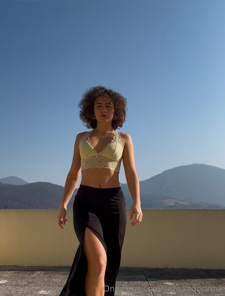 Saraaandoriinhaa xxx erwachsene galerie