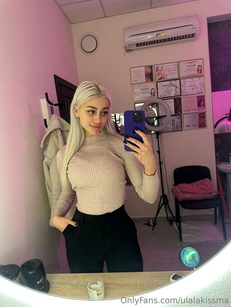 Ulalakissma nackt perfekte bild