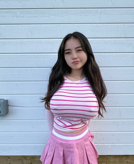 Yumi Eto nackt exklusive bild