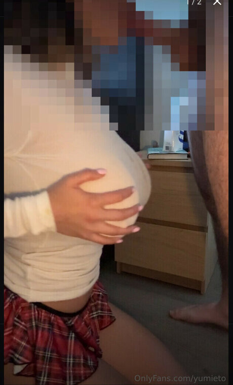 Yumi Eto erotische schöne foto