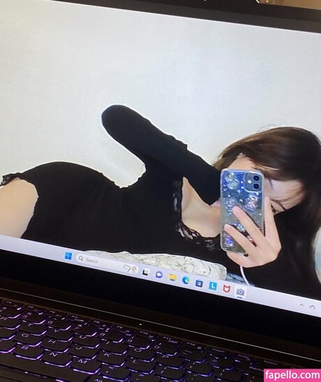 ursungirl pornostar nackt foto