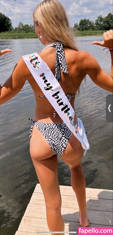 Mia Rogan erotische hd foto