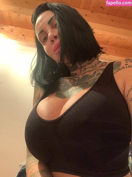 Azzurra Merlo top freie galerie