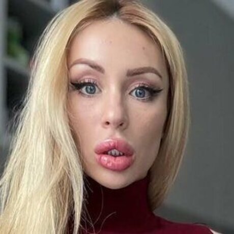 Stella Scandic hübsche pornostar bilder