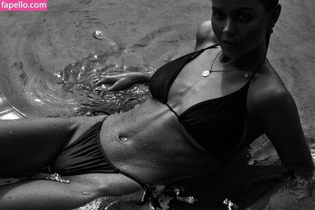 Chloe Campbell xxx freie bilder