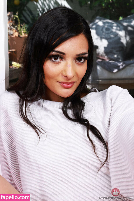 Laynee James kunst sex bilder