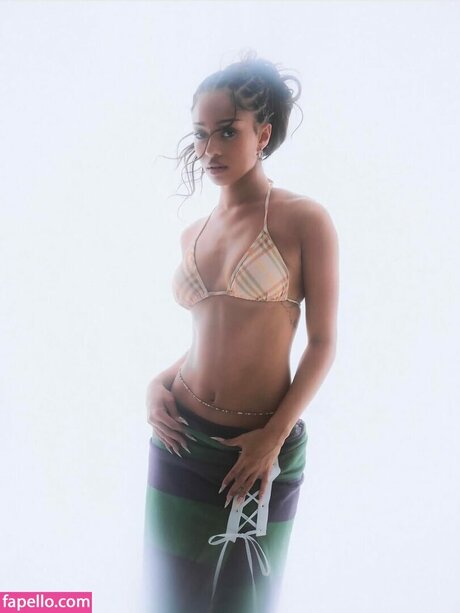 Manon Bannerman hd nackte bilder