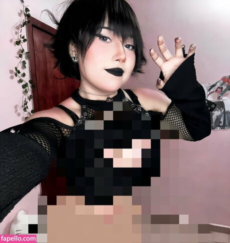 Bolicatsita nackt hübsche bilder