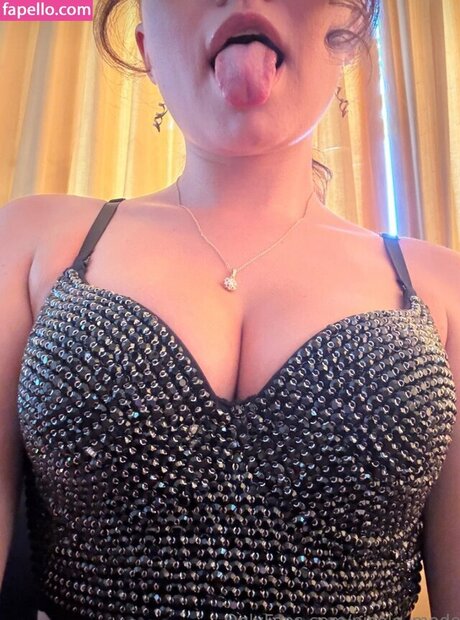 Nika Kolosova nackt sexy archiv