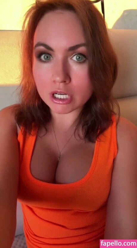 Nika Kolosova heiße nette foto