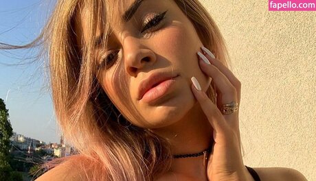 Ada led_ pornostar schöne galerien