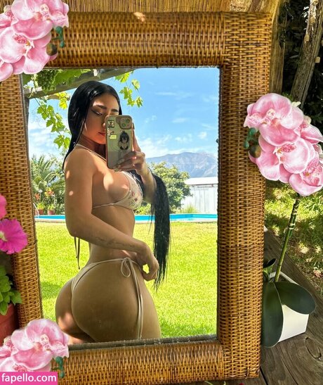 Paloma Mami sexy erwachsene bilder