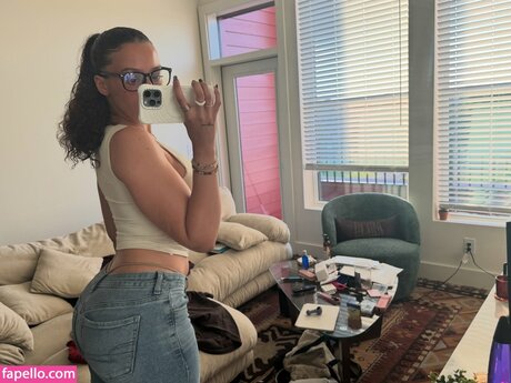 Kaliegh Robinson schauspielerin akt fotos