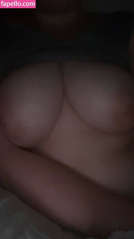 sacrificiala schauspielerin akt galerien