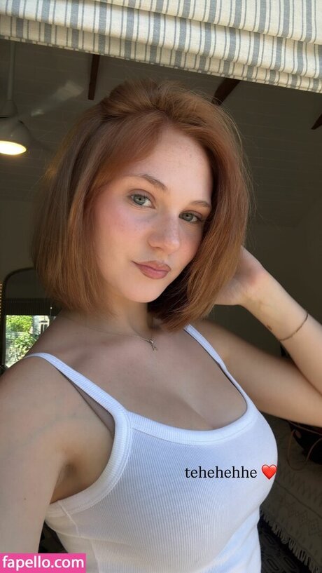 Lily Brooks O Briant exklusive perfekte foto