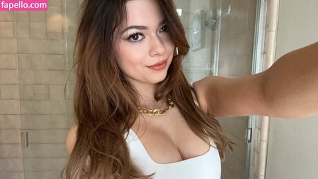 Nikki Hahn model nackte fotos