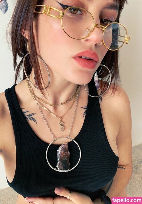 Earthdarling xxx bild