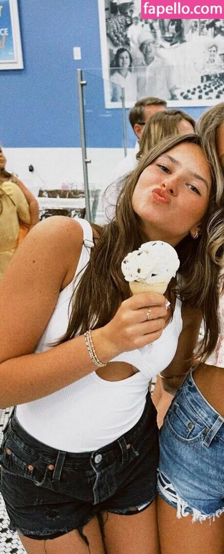 Cailey Fleming hd schöne galerien