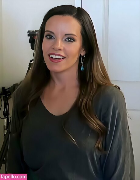 Colette Butler model hd bilder