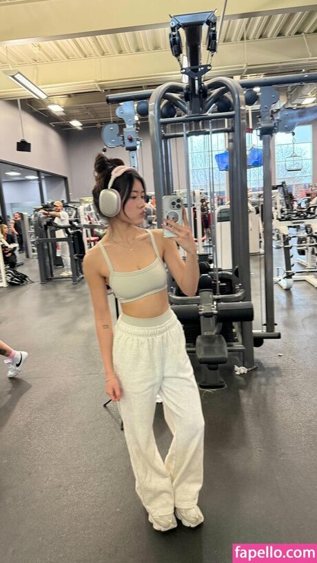 Celia Tran kunst nackten bilder