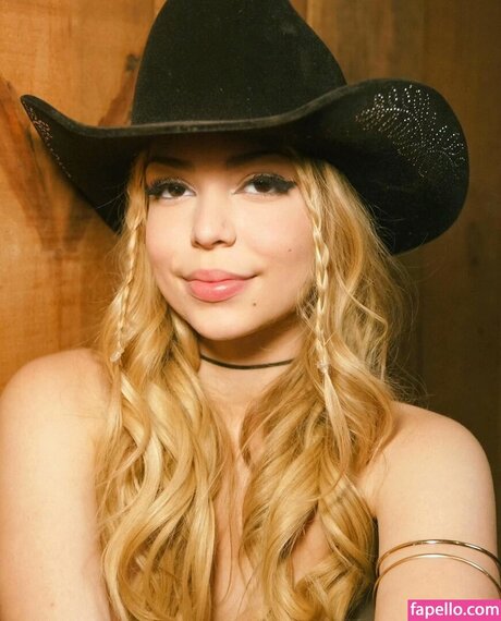 Mc Melody top nacktheit galerien