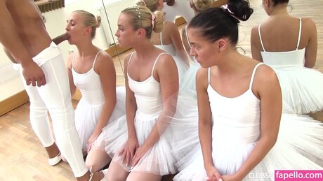 Cayla Lyons pornostar nackten galerien