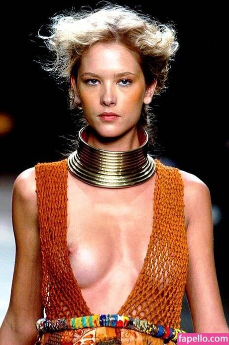 Gianne Albertoni pornostar exklusive bilder