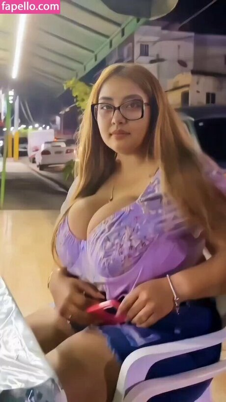 bhawana1914 nackt hübsche galerien