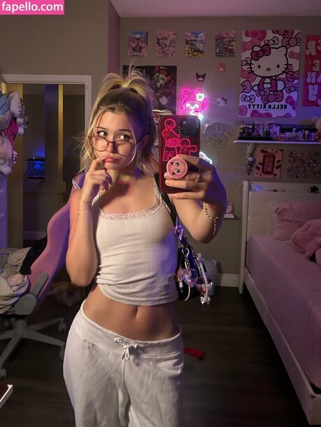 oma-muschi nur fans exklusive nackt fotos