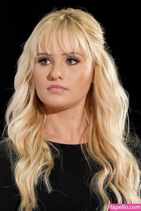 tomilahren kostenlose nackt bild