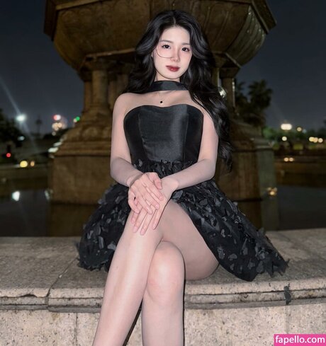 Tr H Ly model hübsche bild