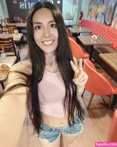 Nicole Dayana nackt schöne archiv