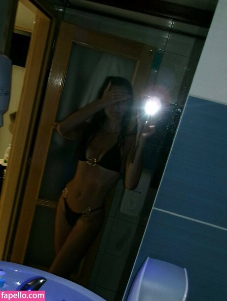 Rebel Masel kostenlose nacktheit fotos