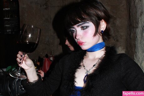 elinoiiddx perfekte xxx fotos