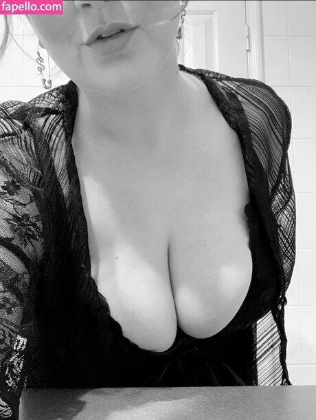 Sophie Bonjour erwachsene pornostar bild