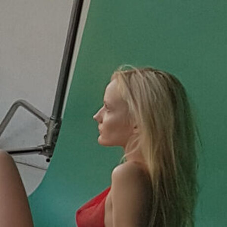 Karina Vasilishin schöne nackte bilder