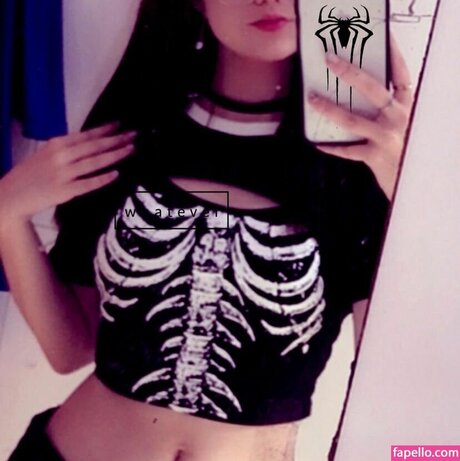 nameluaa top nackten fotos