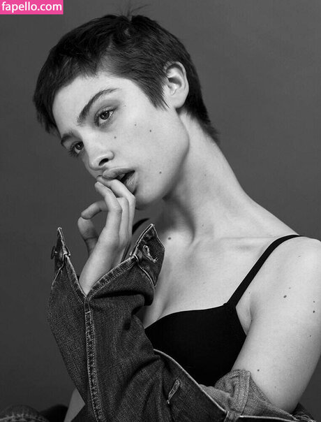 Lera Abova hübsche porno galerie