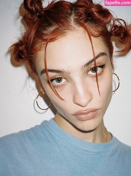 Lera Abova freie akt fotos