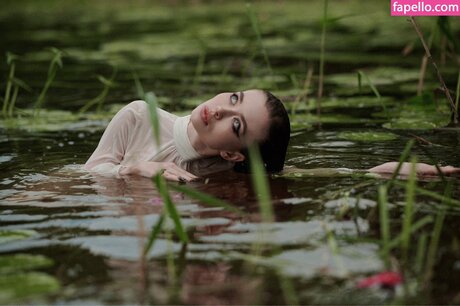 Anastasia Sereda heiße schöne galerie