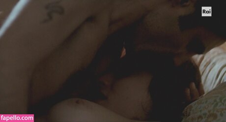 Valentina Lodovini kunst pornographische galerie