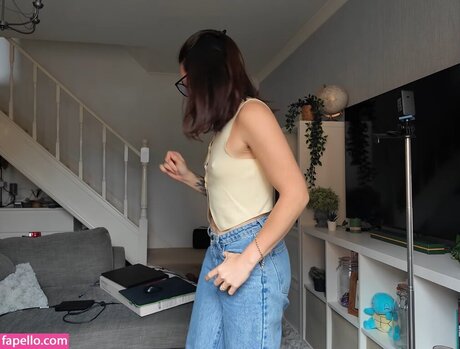 Double Take Reacts hd pornographische bild