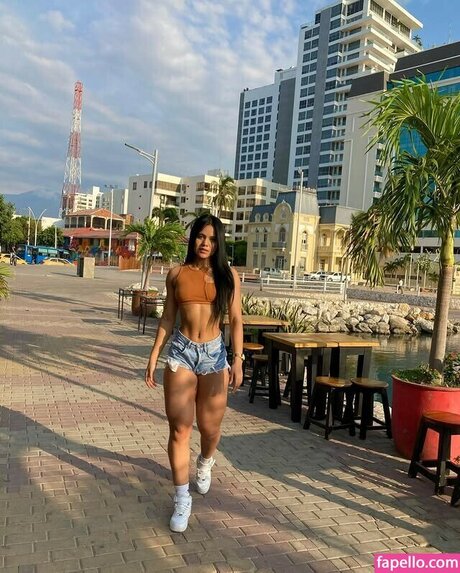 Chelsy Villero model freie bilder