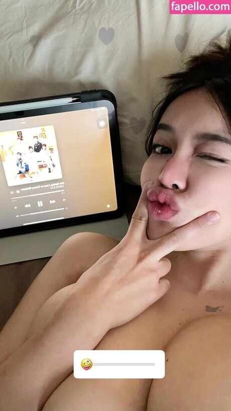 caxeks sexy nackt galerien