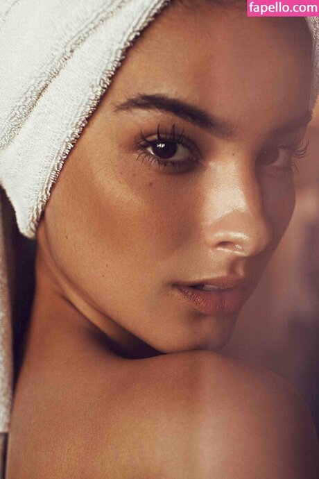 Cami Romero kunst xxx fotos