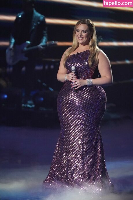 Grace Kinstler nackt akt galerien