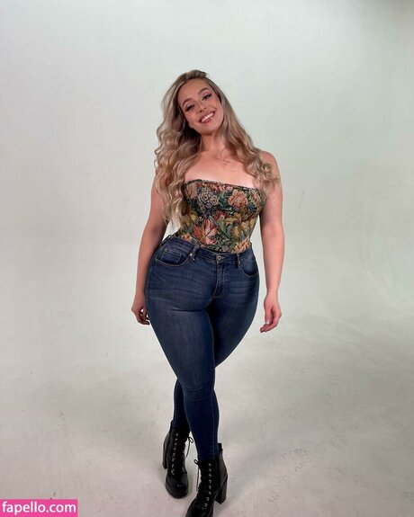 Grace Kinstler erwachsene xxx galerie