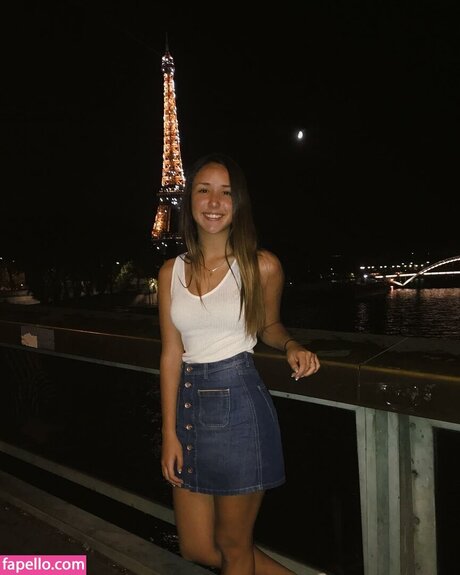 Micaela Caballero exklusive nackt bilder