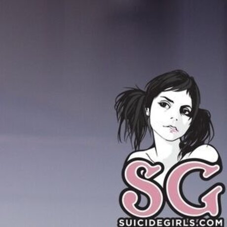 Rawna exklusive hd bilder