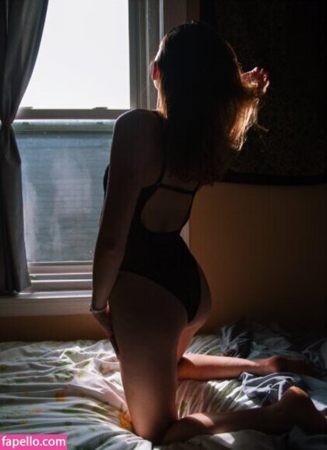 Sophie Pratt erwachsene nackte bild